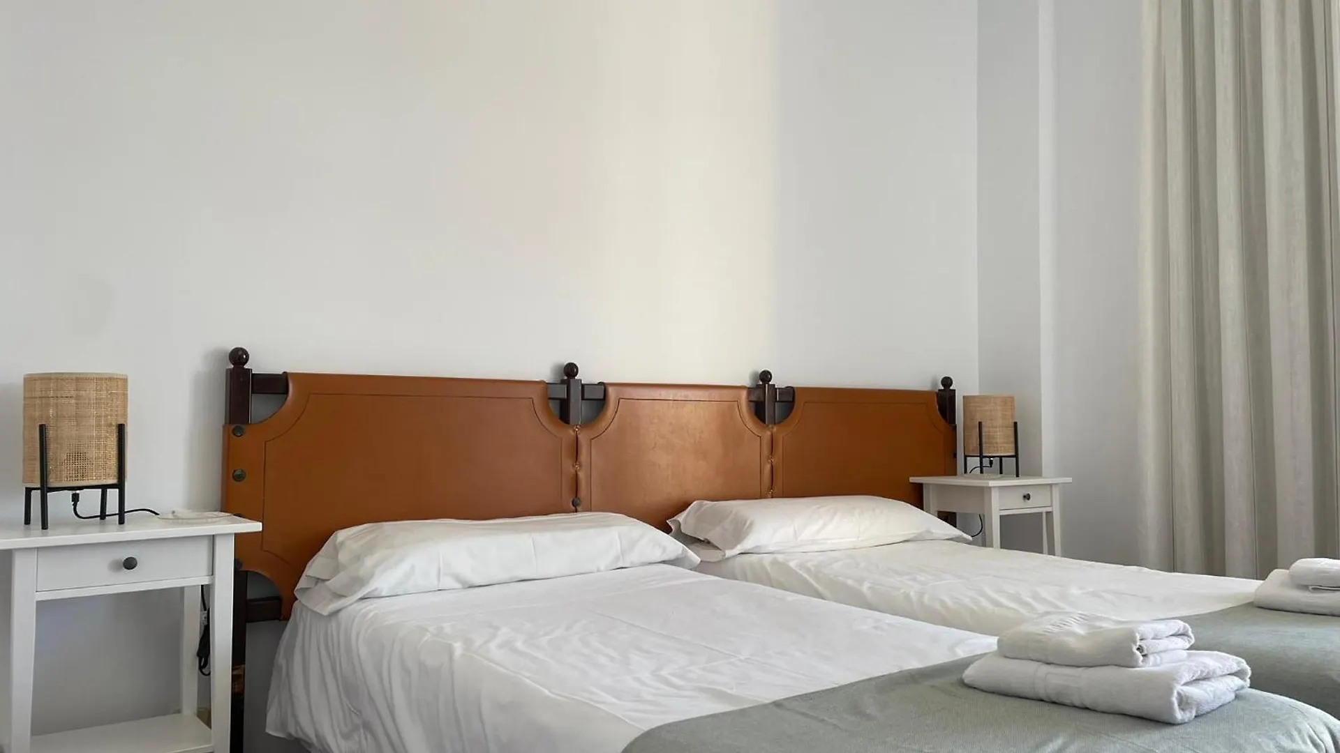 Apartamentos La Roca Rentals 토레몰리노스 스페인