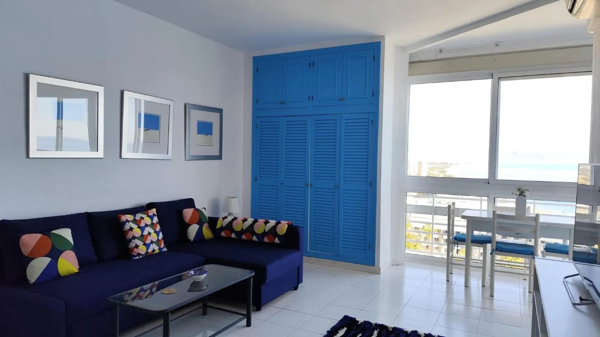 아파트 Apartamentos La Roca Rentals 토레몰리노스