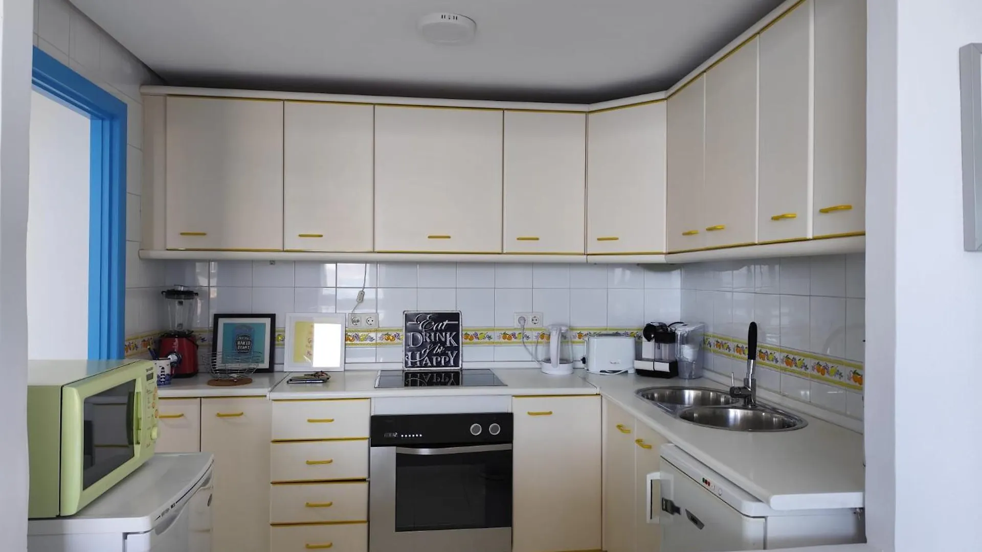 Apartamentos La Roca Rentals 토레몰리노스 0*,  스페인