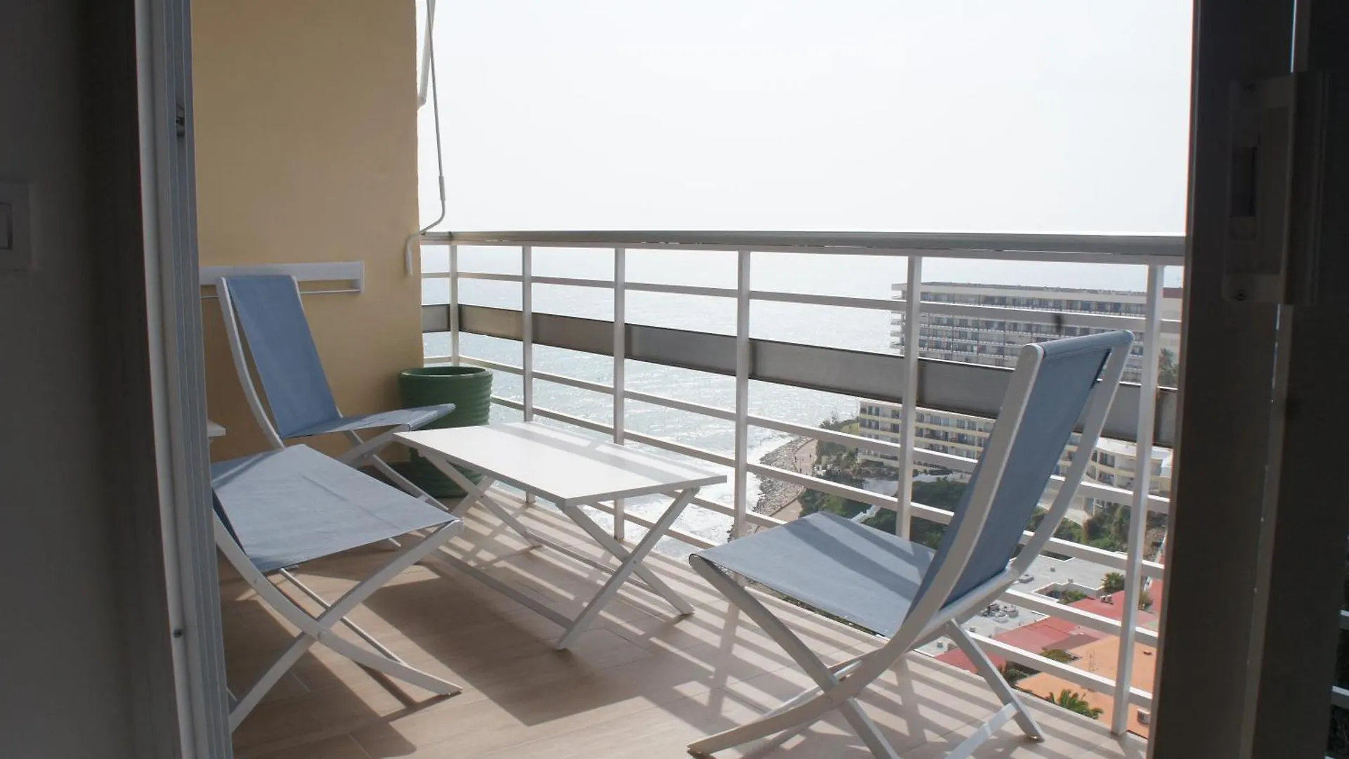Apartamentos La Roca Rentals 토레몰리노스