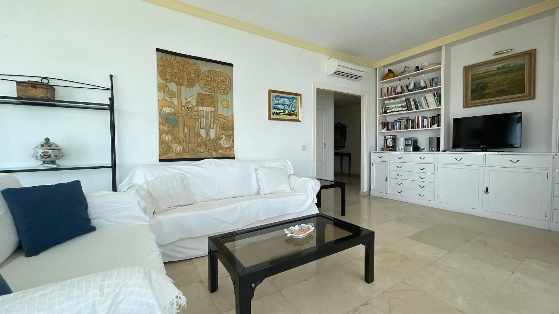 Apartamentos La Roca Rentals Torremolinos Apartment