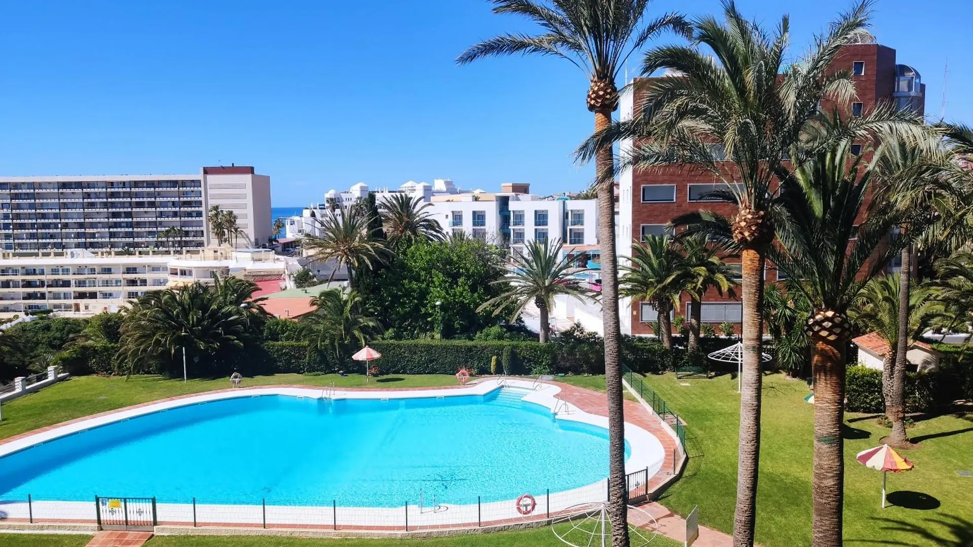 Apartamentos La Roca Rentals Torremolinos Spain