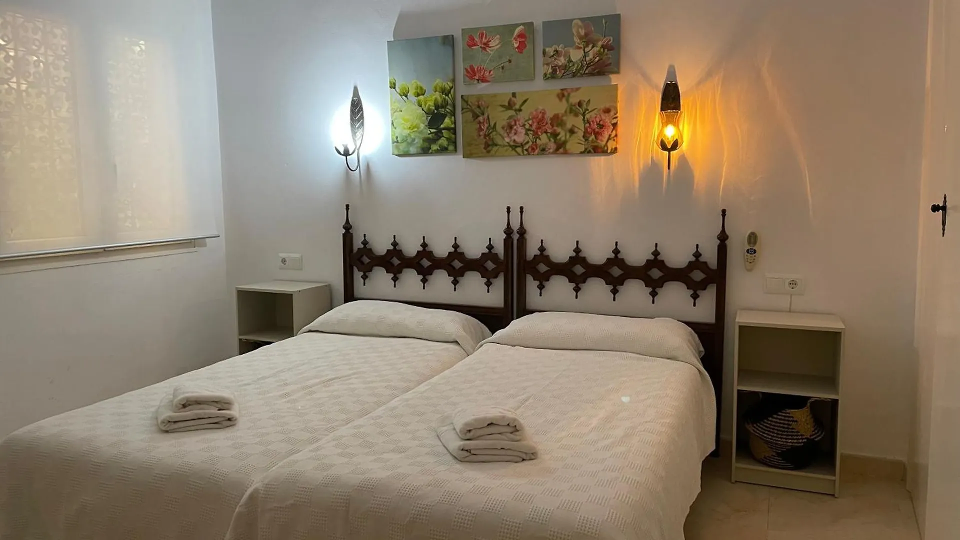 Apartamentos La Roca Rentals トレモリノス