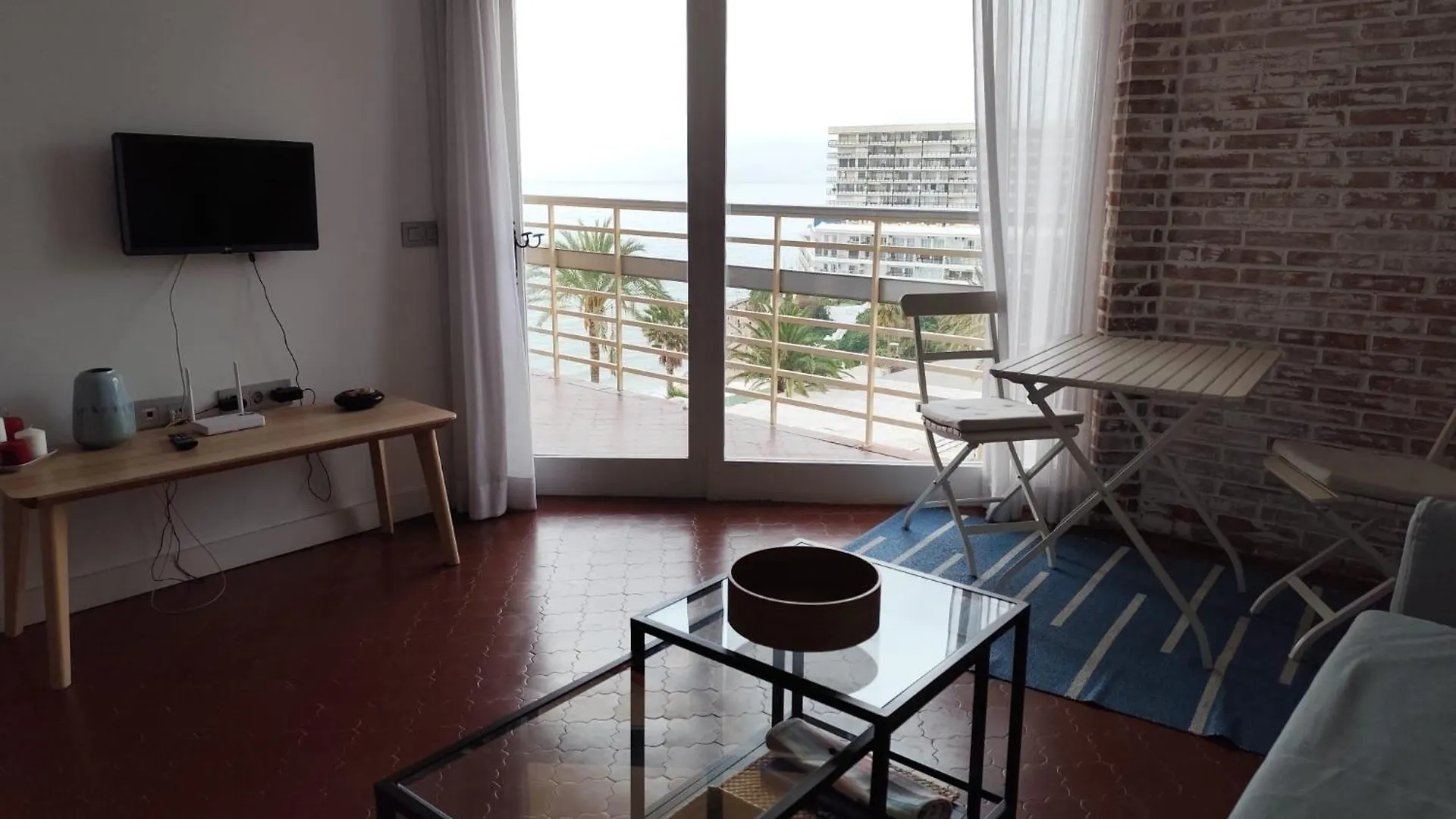 Apartamentos La Roca Rentals トレモリノス