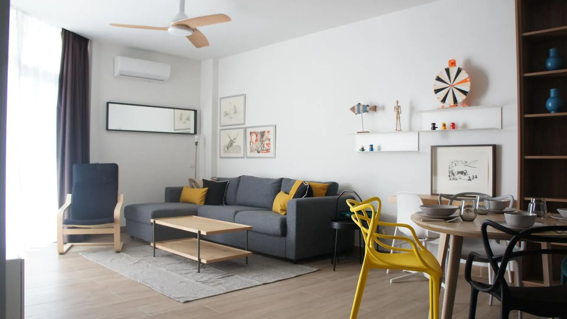 アパート Apartamentos La Roca Rentals トレモリノス